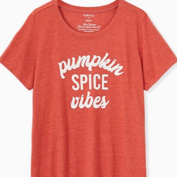 Torrid 5 tee “Pumpkin Spice vibes” - Picture 2 of 4
